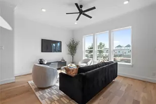 1614 Ojeman Rd, Houston, TX 77055 - Photo 12