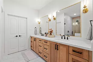 1614 Ojeman Rd, Houston, TX 77055 - Photo 36