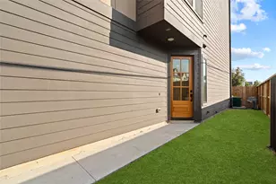 1614 Ojeman Rd, Houston, TX 77055 - Photo 2