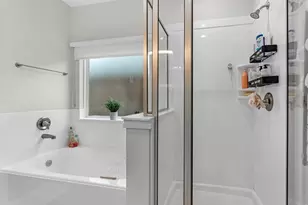 8407 James Franklin St, Houston, TX 77088 - Photo 12