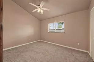 10706 Thorncliff Dr, Humble, TX 77396 - Photo 16