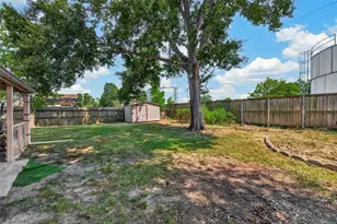 10706 Thorncliff Dr, Humble, TX 77396 - Photo 24