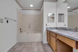 10 Treadwell Pl, The Woodlands, TX 77381 - Photo 14