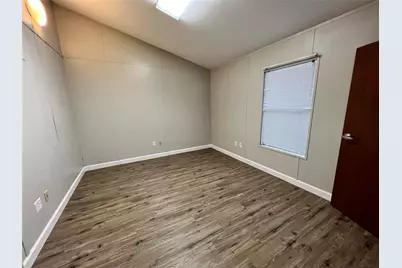 2011 N State Highway 75 N #D, Huntsville, TX 77320 - Photo 6