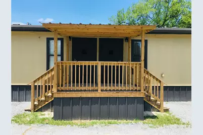 2011 N State Highway 75 N #D, Huntsville, TX 77320 - Photo 2