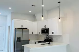 7931 Fowlie St, Houston, TX 77028 - Photo 12