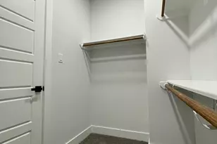 7931 Fowlie St, Houston, TX 77028 - Photo 32