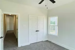 7931 Fowlie St, Houston, TX 77028 - Photo 18