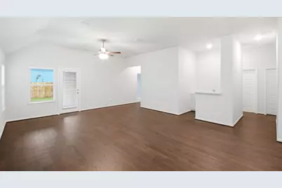 2106 Villa Flora Lane, Friendswood, TX 77546 - Photo 12