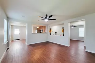 2911 Rustling Chestnut St, Spring, TX 77389 - Photo 6