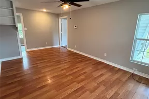 6103 Sherwood Dr, Houston, TX 77021 - Photo 2