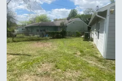 6103 Sherwood Drive, Houston, TX 77021 - Photo 8