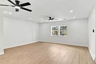 3931 Tiffany Dr, Houston, TX 77045 - Photo 4