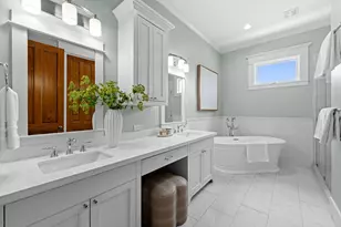 1008 E 7th St, Houston, TX 77009 - Photo 14