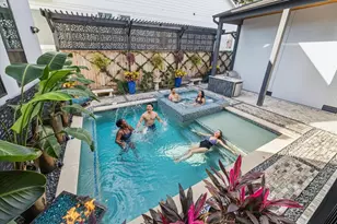 1913 Du Barry Ln, Houston, TX 77018 - Photo 4