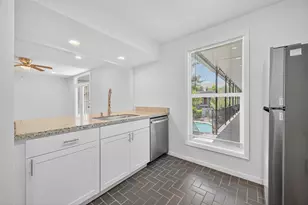 3300 Yorktown St, Houston, TX 77056 - Photo 10