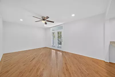 3300 Yorktown Street #16, Houston, TX 77056 - Photo 6