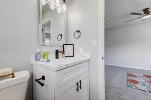 218 S Nugent St, La Porte, TX 77571 - Photo 24
