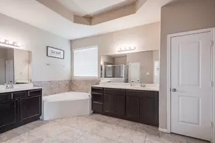 18714 Deer Trace Dr, Crosby, TX 77532 - Photo 28