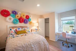 10705 Lavender Cotton Ln, Houston, TX 77016 - Photo 14