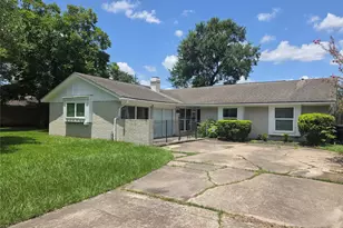 7334 Darnell St, Houston, TX 77074 - Photo 1