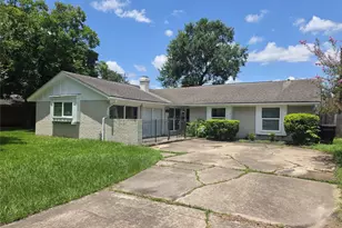 7334 Darnell St, Houston, TX 77074 - Photo 2