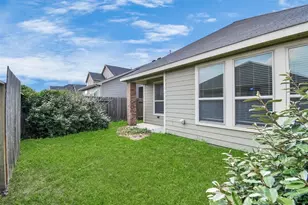 1605 Summer City Dr, Houston, TX 77047 - Photo 6