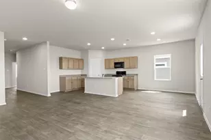 4529 Blue Mountain Laurel St, Pinehurst, TX 77362 - Photo 4