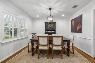 5638 Piping Rock Ln, Houston, TX 77056 - Photo 8