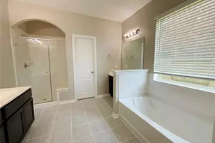 8707 E Cres Lake Cir, Baytown, TX 77521 - Photo 22