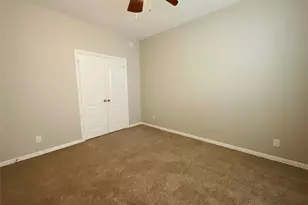 8707 E Cres Lake Cir, Baytown, TX 77521 - Photo 26