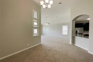 8707 E Cres Lake Cir, Baytown, TX 77521 - Photo 4