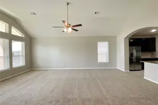 8707 E Cres Lake Cir, Baytown, TX 77521 - Photo 8