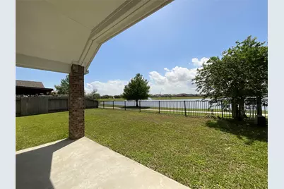 8707 E Crescent Lake Circle, Baytown, TX 77521 - Photo 42