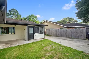 6106 Rutherglenn Dr, Houston, TX 77096 - Photo 38