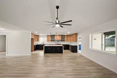 6106 Rutherglenn Drive, Houston, TX 77096 - Photo 12