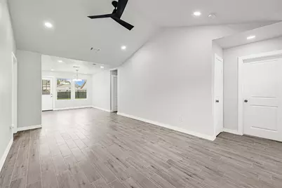 10003 Valley Wind Drive, Houston, TX 77078 - Photo 6