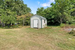 8277 Shady Ln, Bryan, TX 77808 - Photo 18