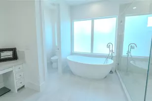 974 W 43rd St, Houston, TX 77018 - Photo 20