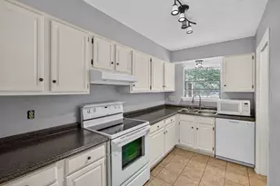 2822 Oakside Dr, Bryan, TX 77802 - Photo 22