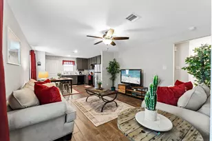 15022 Sorrento Bay Ct, Willis, TX 77318 - Photo 6