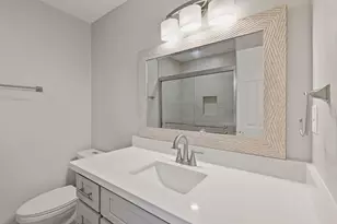 2121 Fountain View Dr, Houston, TX 77057 - Photo 2