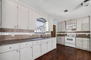 7213 Rhobell St, Houston, TX 77016 - Photo 8