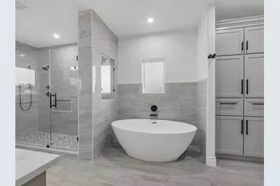 3081 Coastal Dr, Dayton, TX 77535 - Photo 18