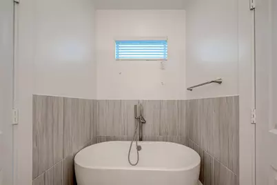 30 N Saint Charles Street, Houston, TX 77003 - Photo 22