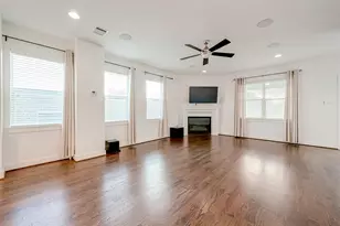 30 N St Charles St, Houston, TX 77003 - Photo 6