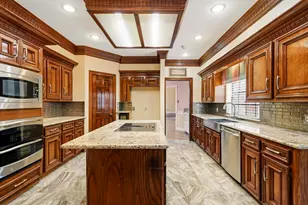 13903 Wilde Forest Ct, Sugar Land, TX 77498 - Photo 8