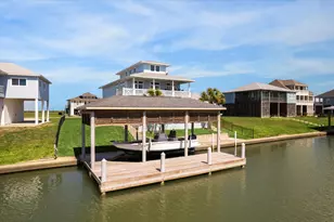 2012 Laguna Harbor Cove Blvd, Port Bolivar, TX 77650 - Photo 2