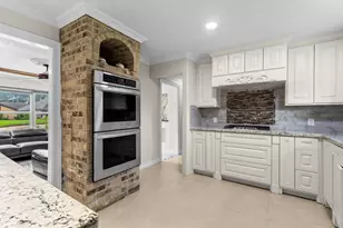 4870 Corley St, Beaumont, TX 77707 - Photo 12