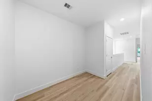 414 E 34th St, Houston, TX 77018 - Photo 10